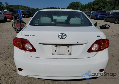 2010 Toyota Corolla Base z USA, uszkodzony, nr VIN 2T1BU4EE9AC323446